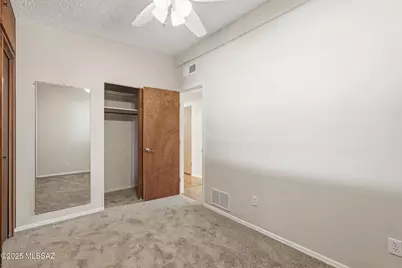 6950 E Hawthorne Street, Tucson, AZ 85710 - Photo 31