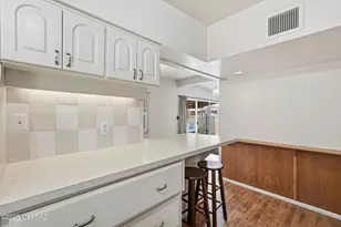 6950 E Hawthorne St, Tucson, AZ 85710 - Photo 17