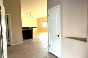 3085 N Desert Stone Pl, Tucson, AZ 85716 - Photo 3