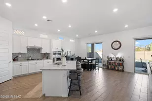 10869 N Stonebridge Dr, Tucson, AZ 85742 - Photo 13