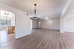 665 S Los Rubies Cir, Green Valley, AZ 85614 - Photo 9