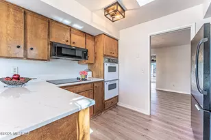 665 S Los Rubies Cir, Green Valley, AZ 85614 - Photo 19