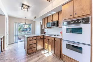 665 S Los Rubies Cir, Green Valley, AZ 85614 - Photo 17