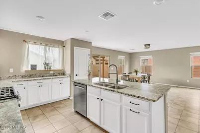 9596 S Miller Flats Drive, Tucson, AZ 85747 - Photo 15