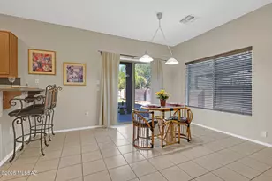 1007 E Mt Shibell Dr, Sahuarita, AZ 85629 - Photo 11