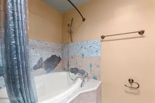 9100 E Kayenta Dr, Tucson, AZ 85749 - Photo 29