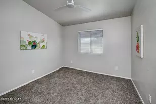 1382 N Thunder Ridge Dr, Tucson, AZ 85745 - Photo 17