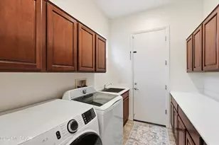 13675 N Napoli Way, Oro Valley, AZ 85755 - Photo 43