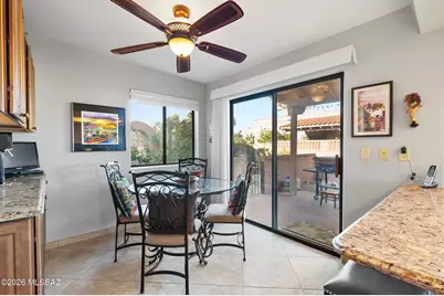 3831 S Via De La Urraca, Green Valley, AZ 85622 - Photo 13