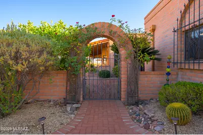 3831 S Via De La Urraca, Green Valley, AZ 85622 - Photo 3