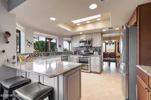 3831 S Via De La Urraca, Green Valley, AZ 85622 - Photo 9