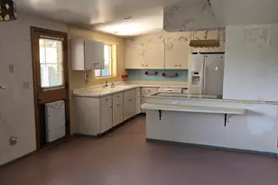 8832 E Shiloh Pl, Tucson, AZ 85710 - Photo 7