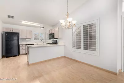 3543 W Sky Ridge Loop, Tucson, AZ 85742 - Photo 9