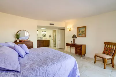 736 W Desert Hills Drive, Green Valley, AZ 85622 - Photo 33