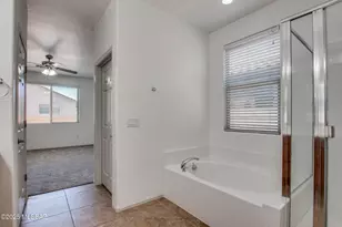 6837 W Leeward Cove Way, Tucson, AZ 85757 - Photo 33