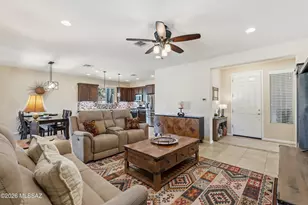 825 N Copper View Dr, Green Valley, AZ 85614 - Photo 11