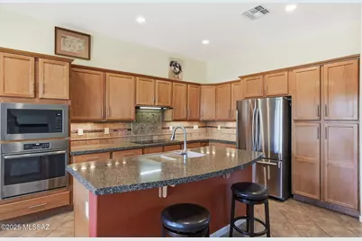 2506 E Bluejay Bluff Lane, Green Valley, AZ 85614 - Photo 21
