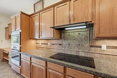2506 E Bluejay Bluff Lane, Green Valley, AZ 85614 - Photo 19