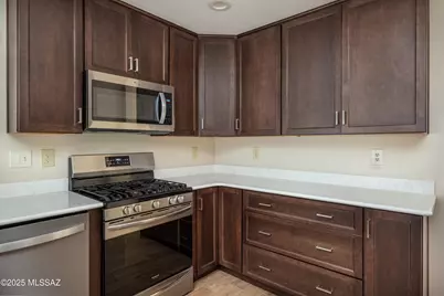 14032 N Green Tree Drive, Oro Valley, AZ 85755 - Photo 13