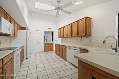 4151 E Pontatoc Canyon Drive, Tucson, AZ 85718 - Photo 9