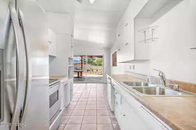7164 E Port Au Prince Place, Tucson, AZ 85710 - Photo 7