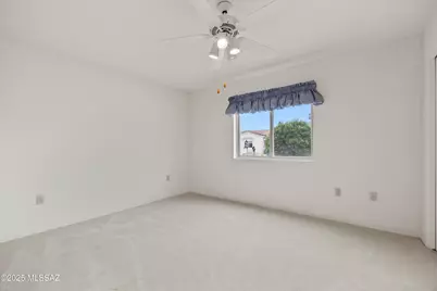 1739 W Circulo De La Pinata, Green Valley, AZ 85622 - Photo 17