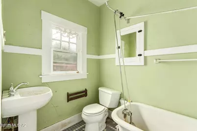 915 N Tucson Boulevard, Tucson, AZ 85716 - Photo 23