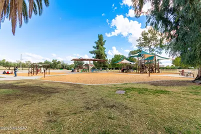 915 N Tucson Boulevard, Tucson, AZ 85716 - Photo 37