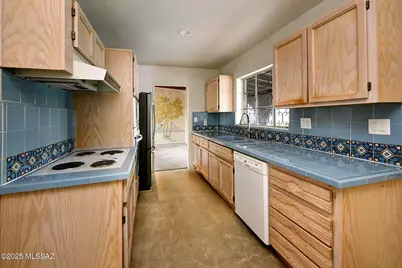 681 W Giaconda Way, Tucson, AZ 85704 - Photo 9