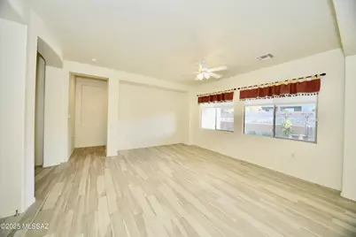 2075 W Demetrie Canyon Drive, Green Valley, AZ 85622 - Photo 15