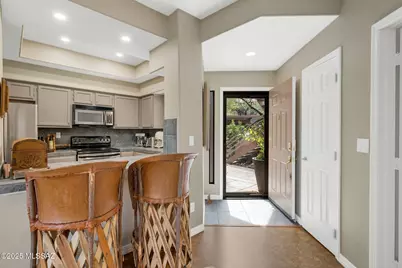 6655 N Canyon Crest Drive #23102, Tucson, AZ 85750 - Photo 3