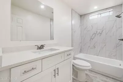 918 N Columbus Boulevard, Tucson, AZ 85711 - Photo 23