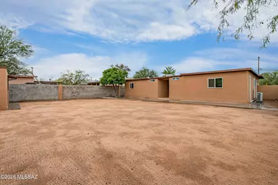 918 N Columbus Boulevard, Tucson, AZ 85711 - Photo 37