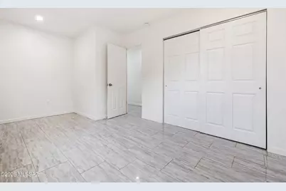 918 N Columbus Boulevard, Tucson, AZ 85711 - Photo 29
