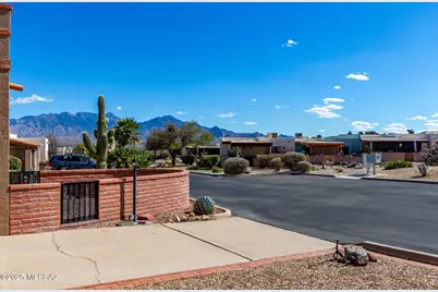 1306 W Camino Lucientes, Green Valley, AZ 85622 - Photo 3