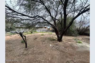 240 E Delano Street, Tucson, AZ 85705 - Photo 9
