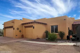 950 W Placita El Cueto, Green Valley, AZ 85622 - Photo 9