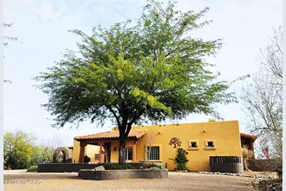 950 W Placita El Cueto, Green Valley, AZ 85622 - Photo 11