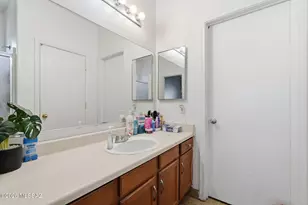 1998 W Bellagio Dr, Tucson, AZ 85746 - Photo 17