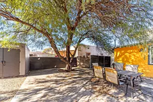1628 E Grant Rd, Tucson, AZ 85719 - Photo 27