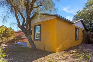 1628 E Grant Rd, Tucson, AZ 85719 - Photo 25