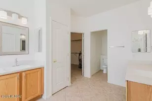 7328 W Chesapeake Dr, Tucson, AZ 85743 - Photo 37