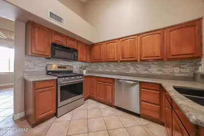 152 N Fenceline Drive, Tucson, AZ 85748 - Photo 13