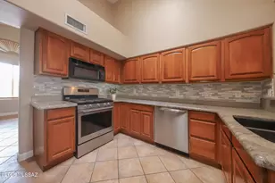 152 N Fenceline Dr, Tucson, AZ 85748 - Photo 13