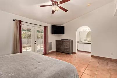 7992 S Lennox Lane, Tucson, AZ 85747 - Photo 17