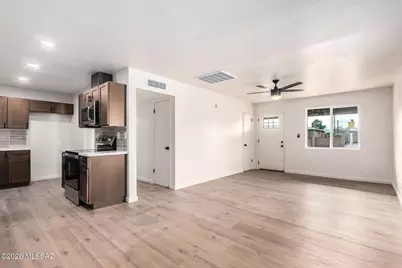 2601 E Warwick Vista, Tucson, AZ 85713 - Photo 5