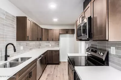 2601 E Warwick Vista, Tucson, AZ 85713 - Photo 1