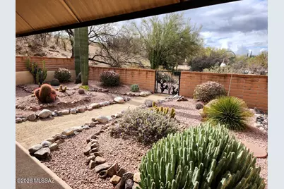 2009 W Misty Hollow Lane, Tucson, AZ 85704 - Photo 3