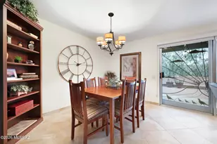 921 N Camino De Luz, Green Valley, AZ 85614 - Photo 7