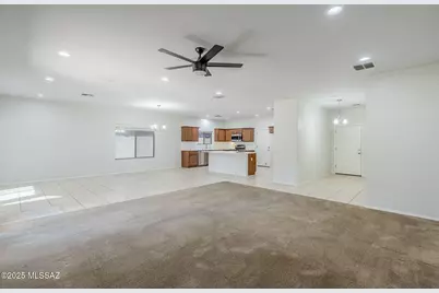 7653 W Quachila Court, Tucson, AZ 85743 - Photo 5